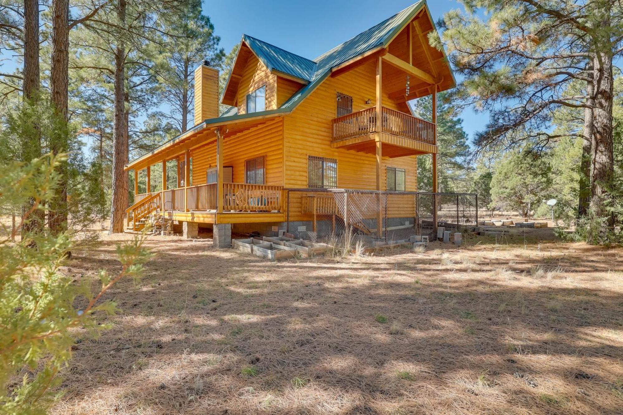 Dog-Friendly Nutrioso Cabin With Wraparound Porch! Ngoại thất bức ảnh